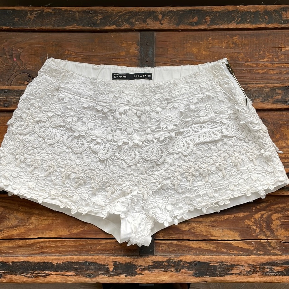 Zara lace crochet shorts